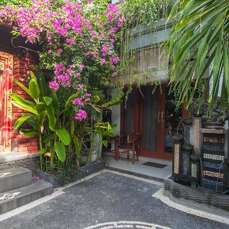Pondok Taksu Bali Кута Екстериор снимка